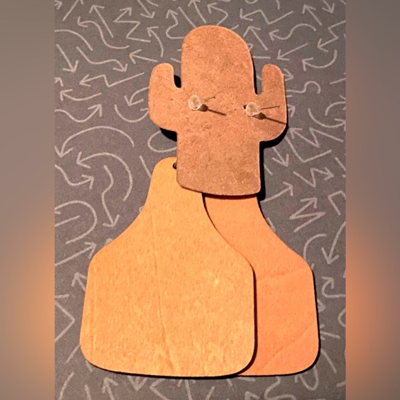 Laser Cut Wooden Longhorn Earrings - Picture 3 of 3